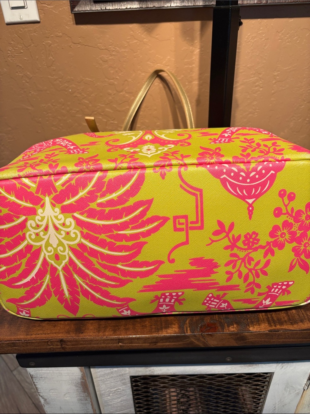 Spartina 449 Tropical Elephant Tote & Matching Wallet Wristlets - Picture 9 of 16